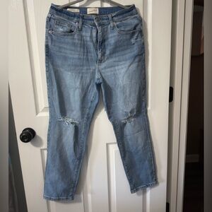 Universal Thread Boyfriend Jeans - Light Blue